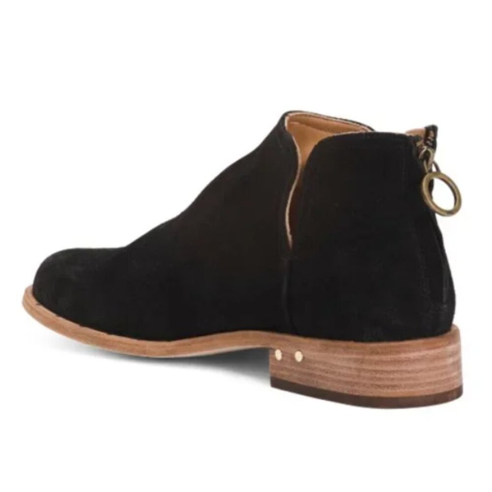new  BEEK Suede Falcon Booties  black for women